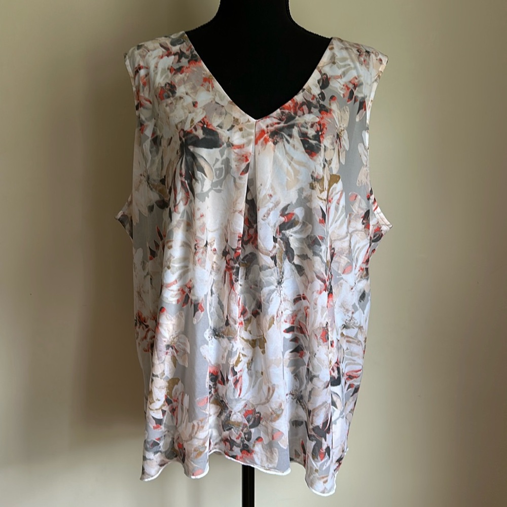Center pleat dress tank